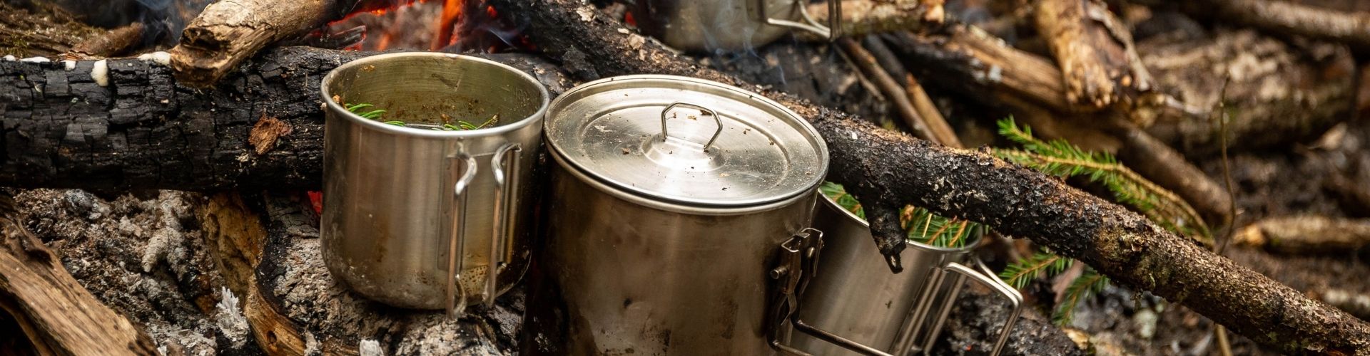 stage de survie tasse en titane bivouac quelle popote choisir