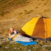 isolant de sol en bivouac stage survie bushcraft